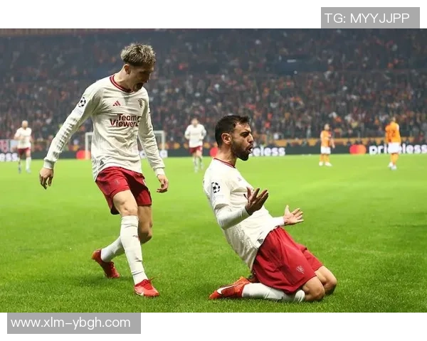 意甲激战：拜仁与曼联战成平局帽子戏法引发全场狂欢十大精彩进球回顾