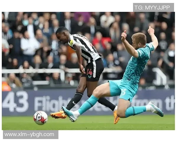 世界杯精彩对决本菲卡与波尔图战成平局赛后点评引发热议