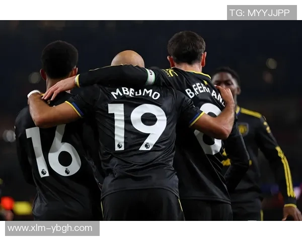 西甲精彩对决曼联大胜莱比锡红牌事件引发全场热议与激情