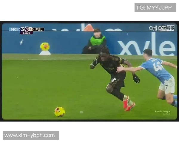 西甲激战曼联险胜热刺争议判罚引发全场热议 西甲激战曼联险胜热刺争议判罚引发全场热议